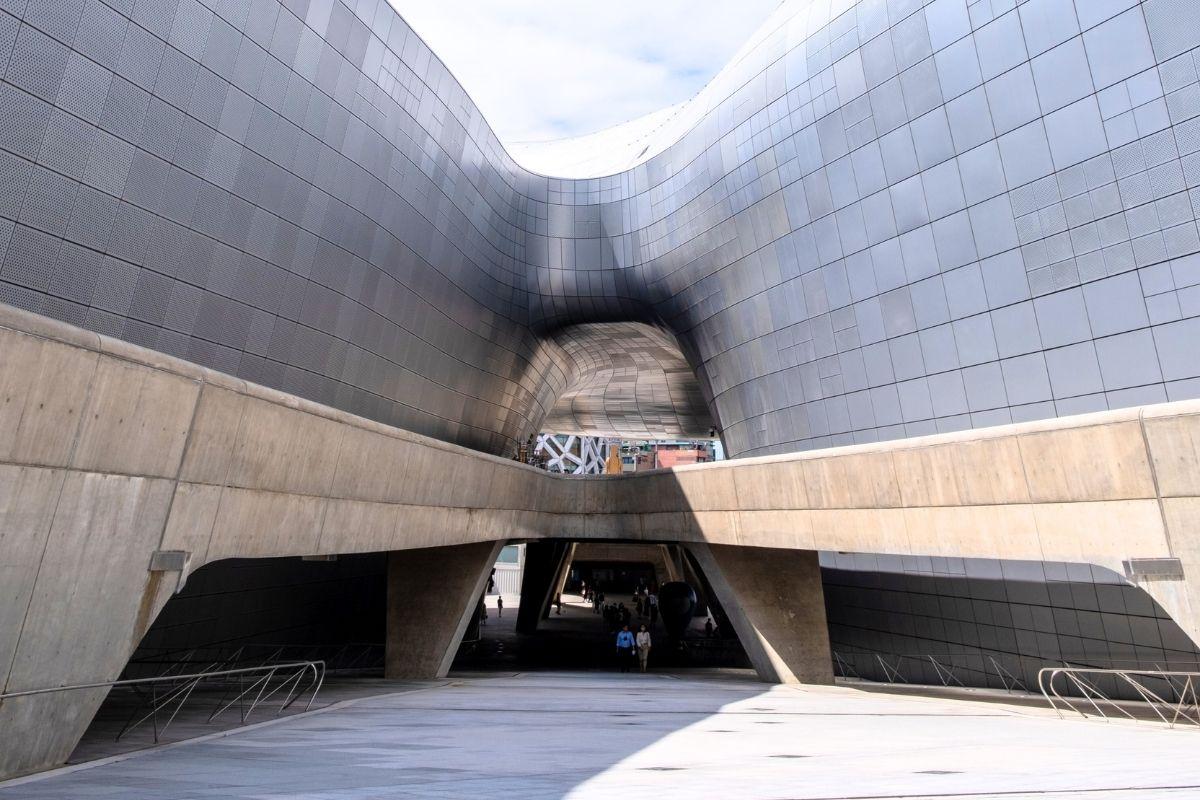 DDP (Dongdaemun Design Plaza), Các địa điểm du lịch nổi tiếng ở Seoul