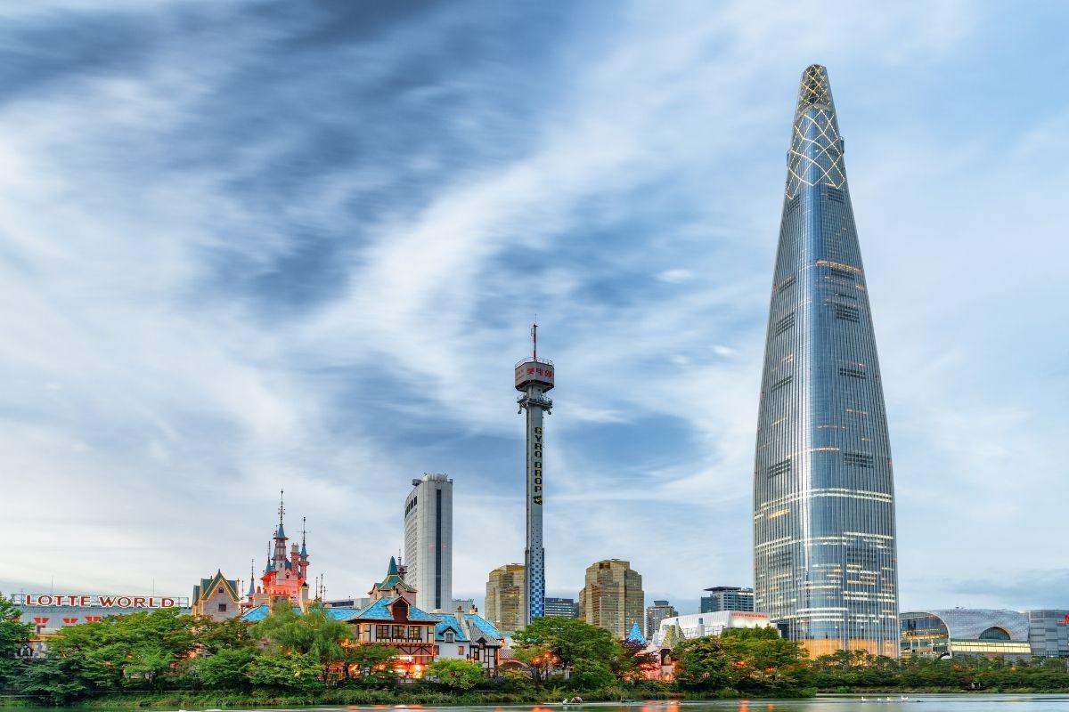 Lotte World Tower, Các địa điểm du lịch nổi tiếng ở Seoul