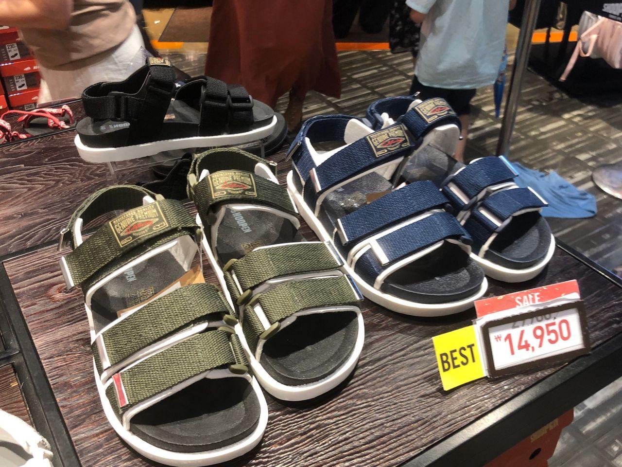 Hongdae SHOOPEN | Grab your favorite shoes with just ₩10,000