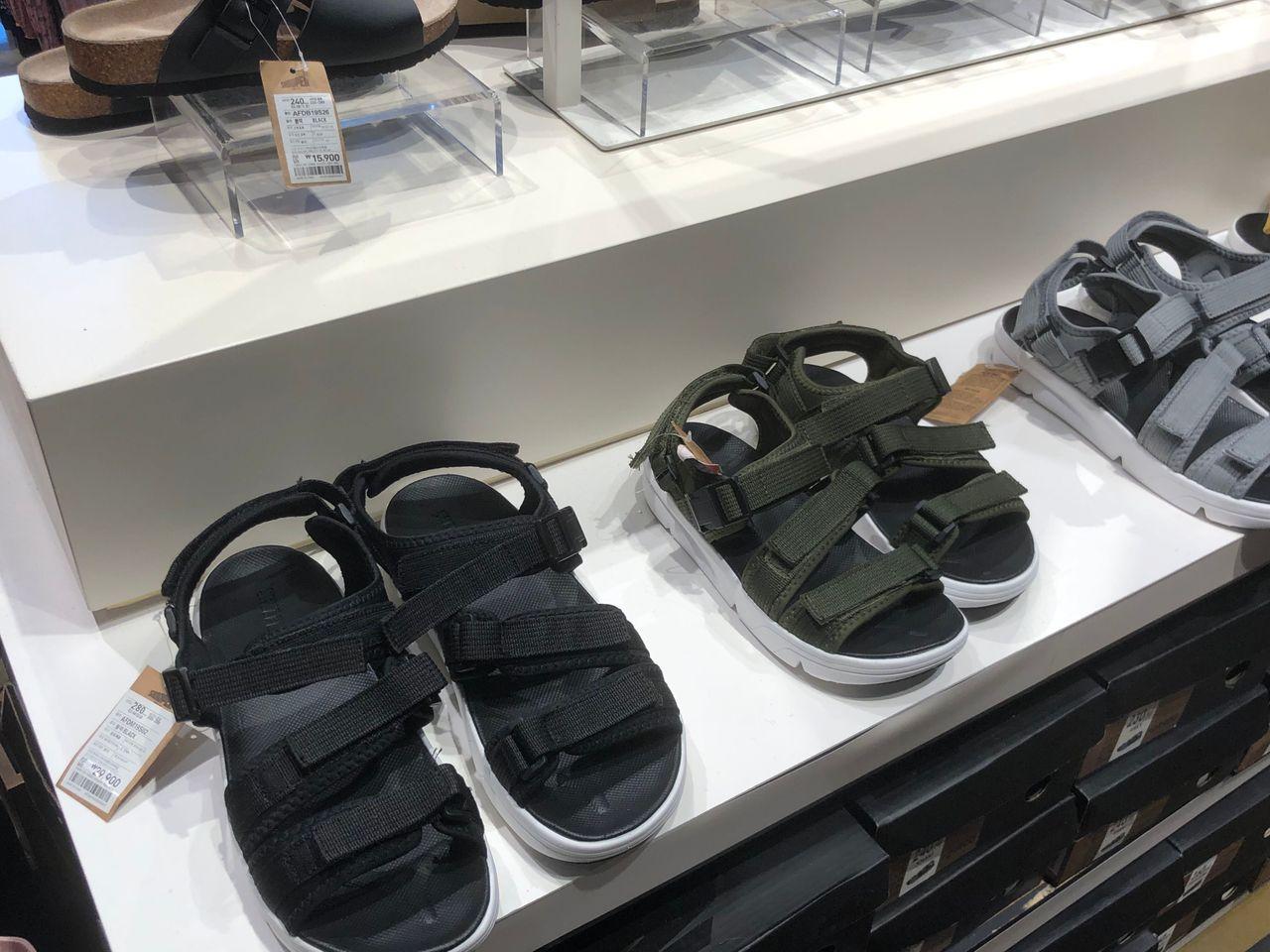 Hongdae SHOOPEN | Grab your favorite shoes with just ₩10,000