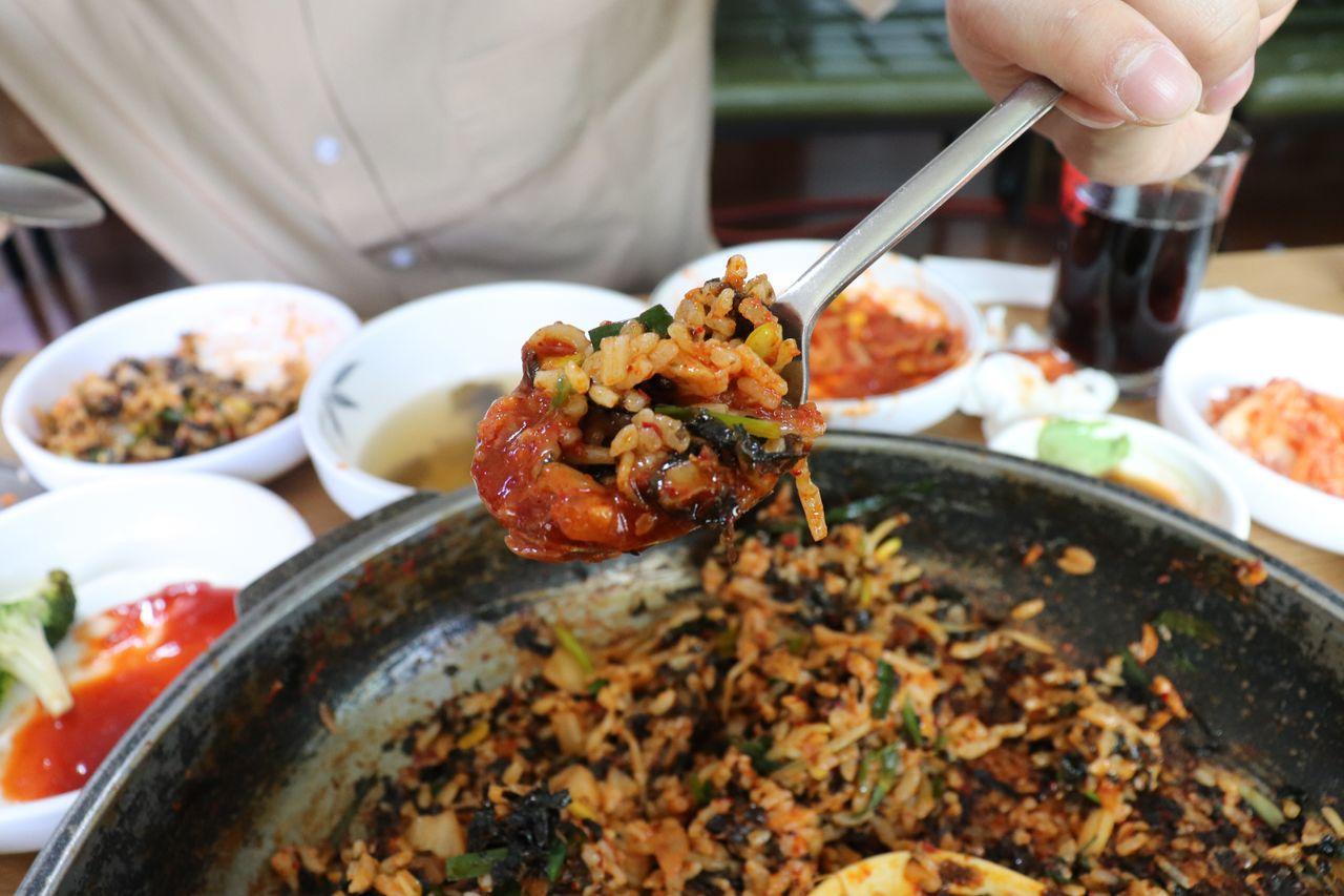 Gyeongbokgung Restaurant | Masan Agujjim, Deliciously steamed monkfish by Gyeongbokgung Palace