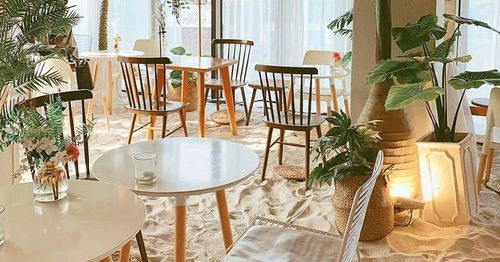 Hottest Cafes on Social Media in Korea! With an indoor beach or foot bath or photo studio!??