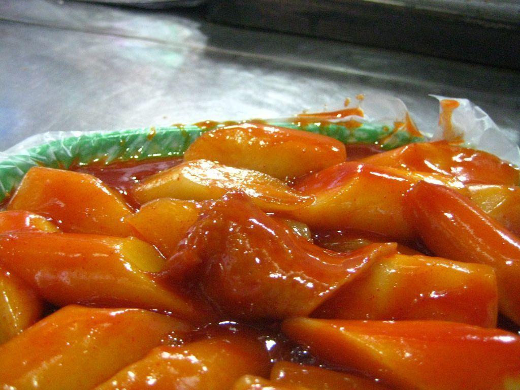 Walk the streets of Korea and grab small bites along the way! Tourist foods out, locals