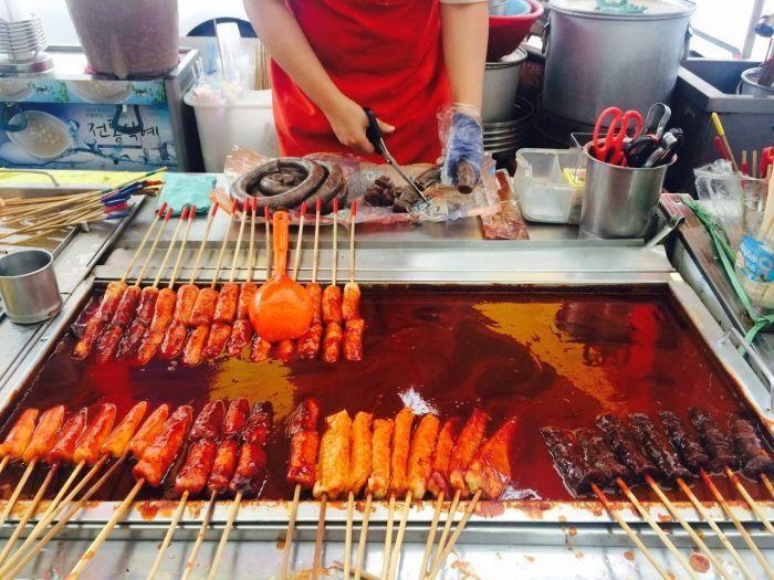 Walk the streets of Korea and grab small bites along the way! Tourist foods out, locals