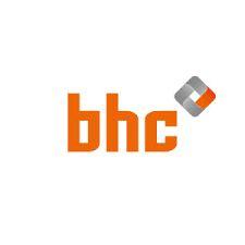 BHC炸雞的品牌標誌和白色背景，強調品牌的簡單設計風格。