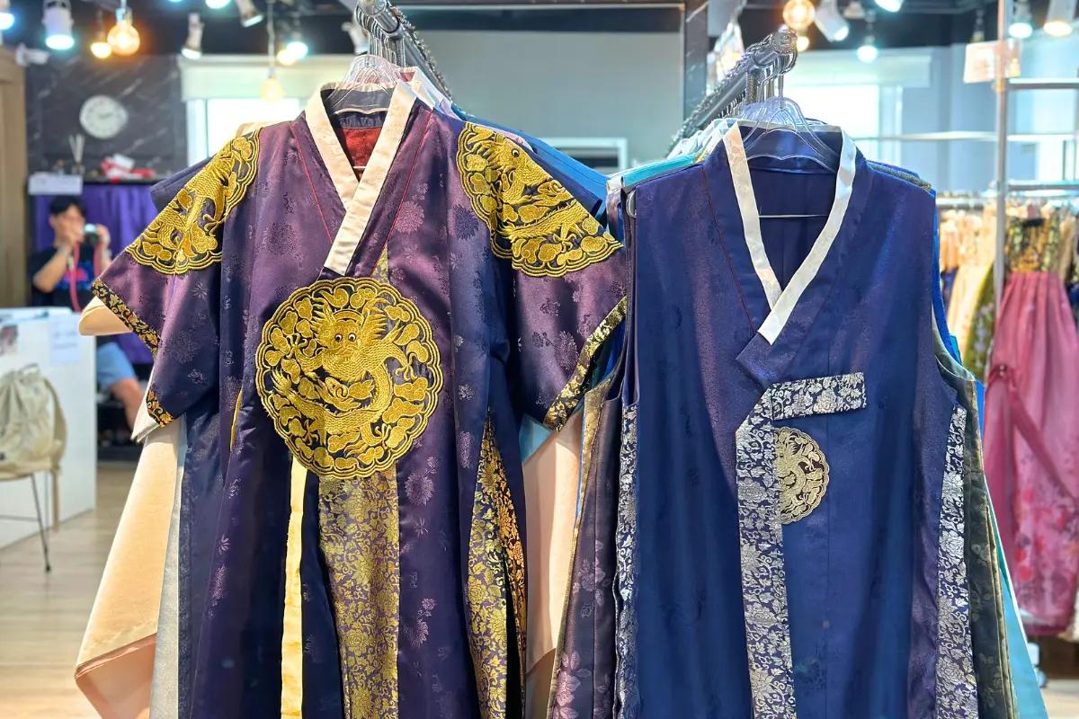 ハンボク 景福宮 名所 景福宮 ハンボク 景福宮 ハンボク レンタル 景福宮 ハンボク体験 お姫様ハンボク 韓国旅行 韓国観光 ソウル 韓服 チマチョゴリ 韓服レンタル コンジュ韓服 仁寺洞 インサドン 景福宮 北村韓屋村 三清洞