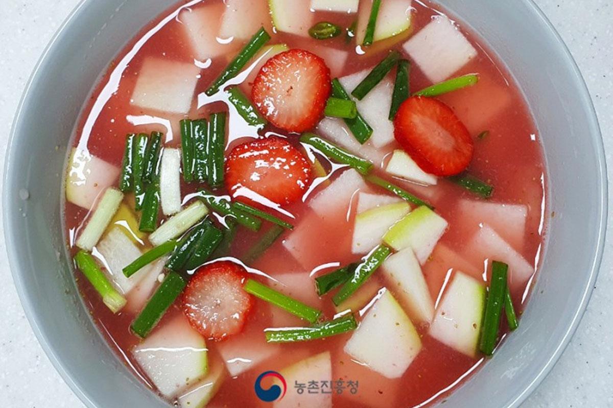 韓国、韓国料理、韓国グルメ、韓国文化、キムチ、カクテキ、白菜、にんにく、組み合わせ、食べ方、レシピ、種類、白キムチ、トンチミ、水キムチ