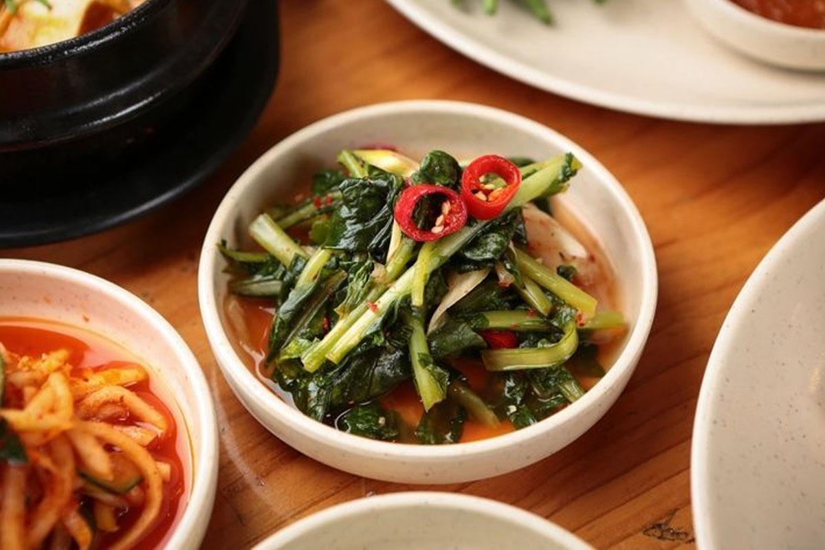 韓国、韓国料理、韓国グルメ、韓国文化、キムチ、カクテキ、白菜、にんにく、組み合わせ、食べ方、レシピ、種類、白キムチ、トンチミ、水キムチ