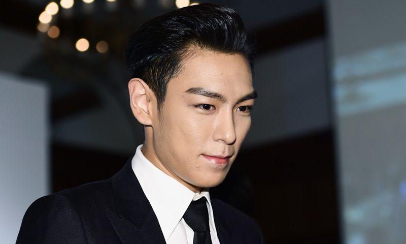 T.O.P thuộc Big Bang đã gặp phải tranh cãi về việc sử dụng dầu cần sa.
