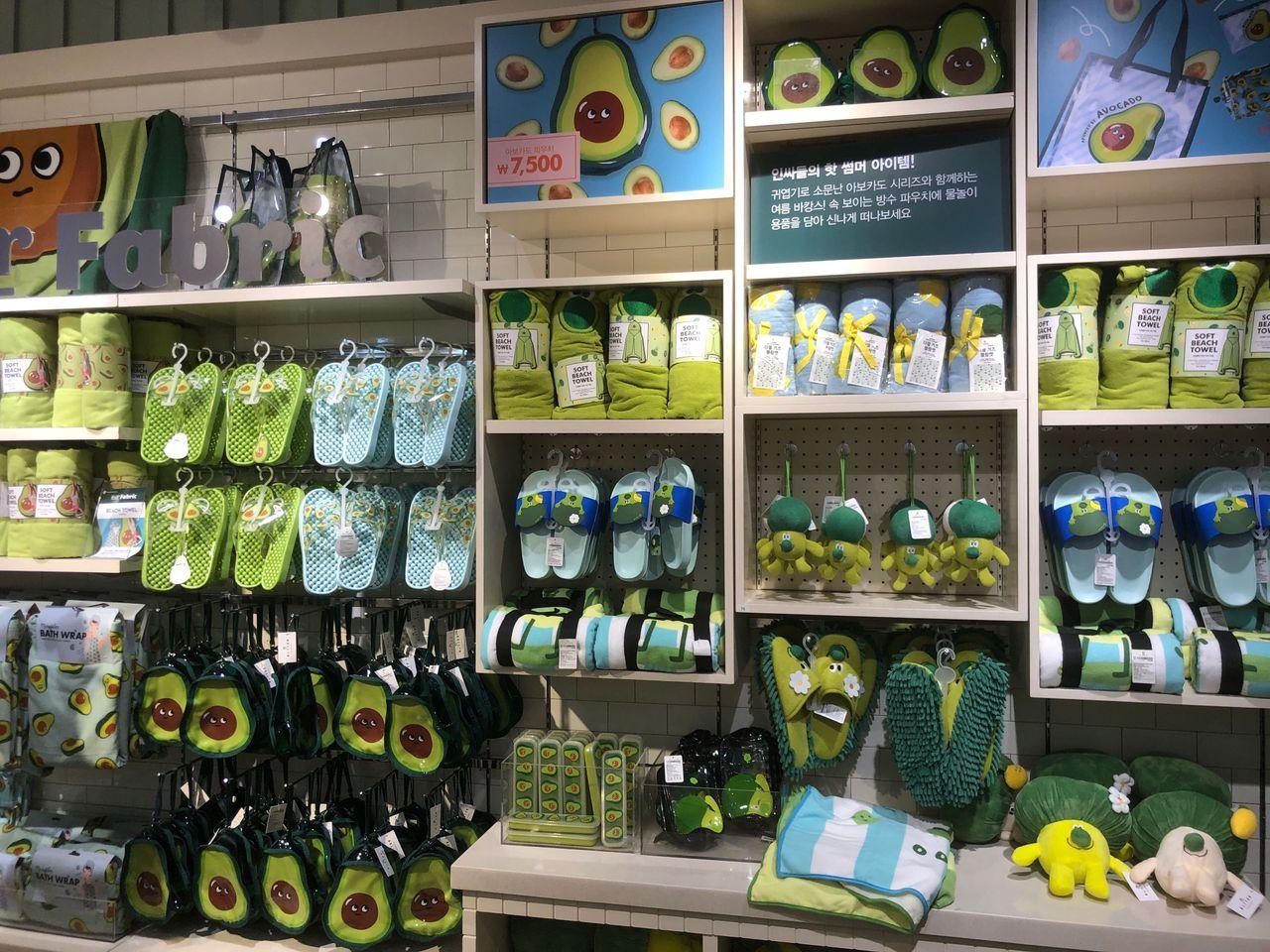 BÜTTER文具店內，各種精緻的文具和生活小物擺設。