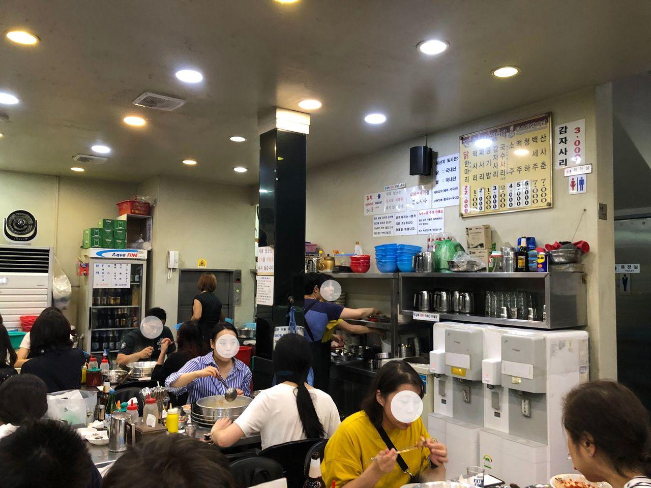 Honest review on Dongdaemun's most popular food "Jinokhwa Dakhanmari"!
