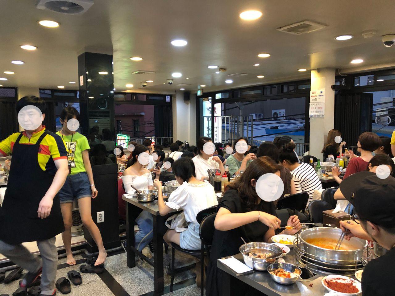 Honest review on Dongdaemun's most popular food "Jinokhwa Dakhanmari"!