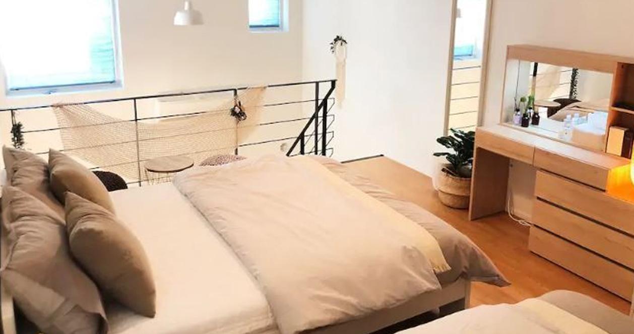 Một căn hộ được bài trí đẹp và hiện đại tại Hàn Quốc, đại diện cho những chi tiết về mức đặt cọc cao khi thuê nhà ở Hàn Quốc trong nội dung bài viết.