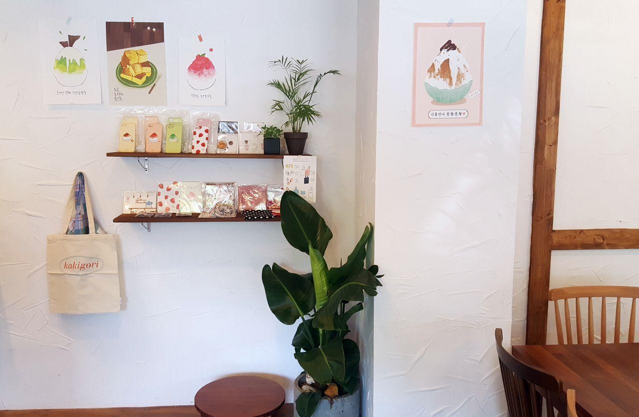 Famous Korean Bingsu Shops Try all these amazing bingsu stores and cool off in steaming Korean Summer!