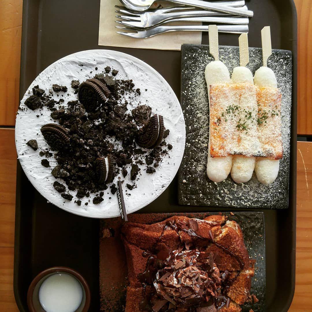 Famous Korean Bingsu Shops Try all these amazing bingsu stores and cool off in steaming Korean Summer!