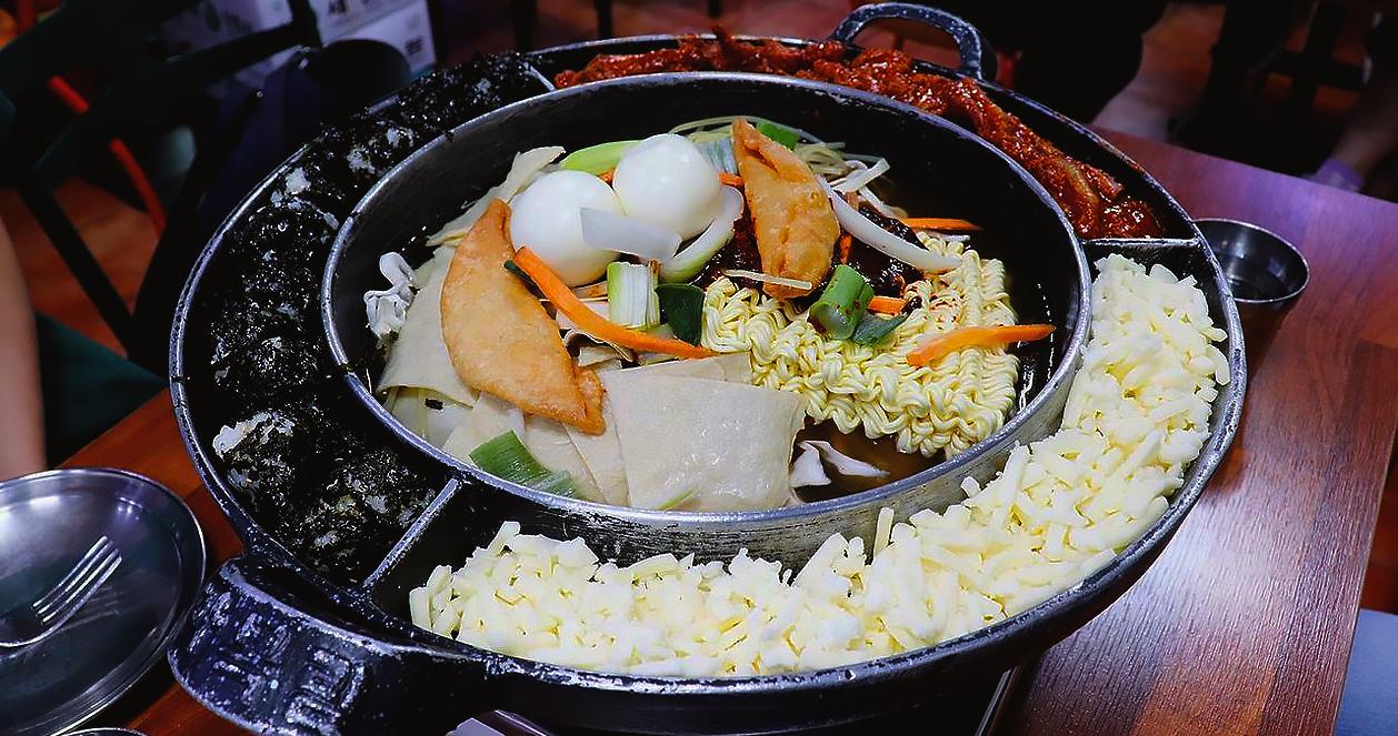 Mabokrim Tteokbokki | Nhà hàng tteokbokki với 60 năm truyền thống ở Sindangdong