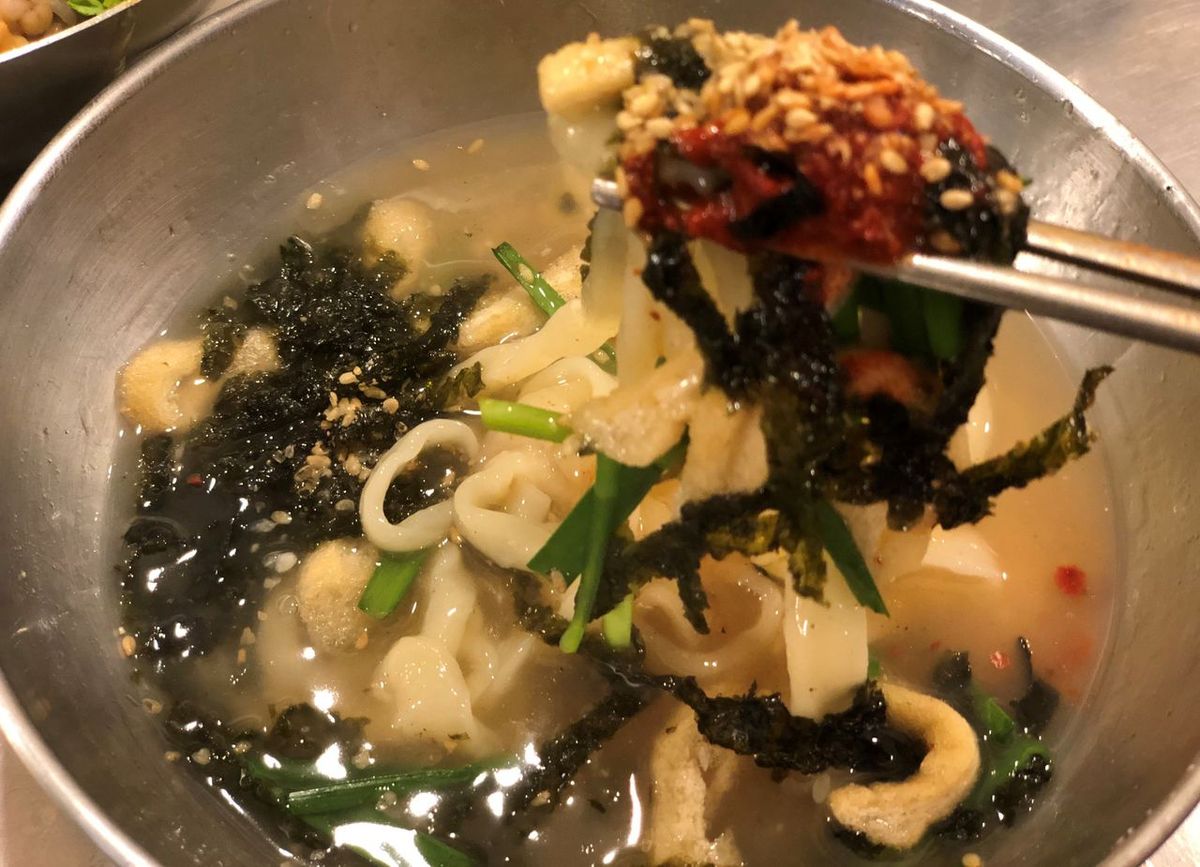 Namdaemun Kalguksu Street