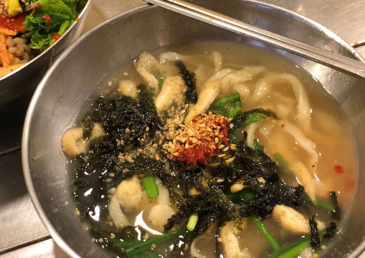 Namdaemun Kalguksu Street