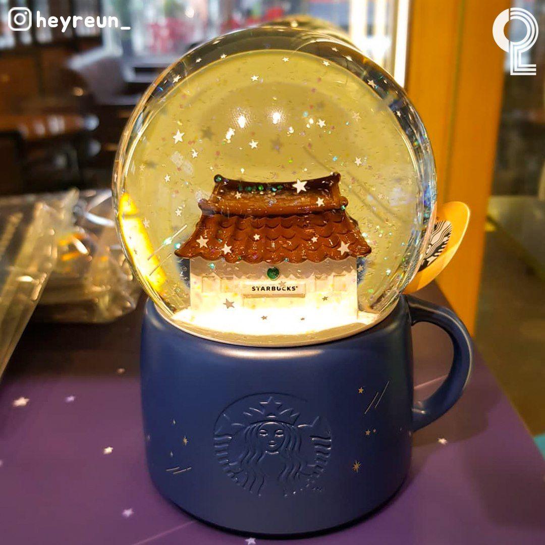 Starbucks-ийн цуглуулга, 'Зуны дунд шөнийн оддын тэнгэр' зах зээлд.