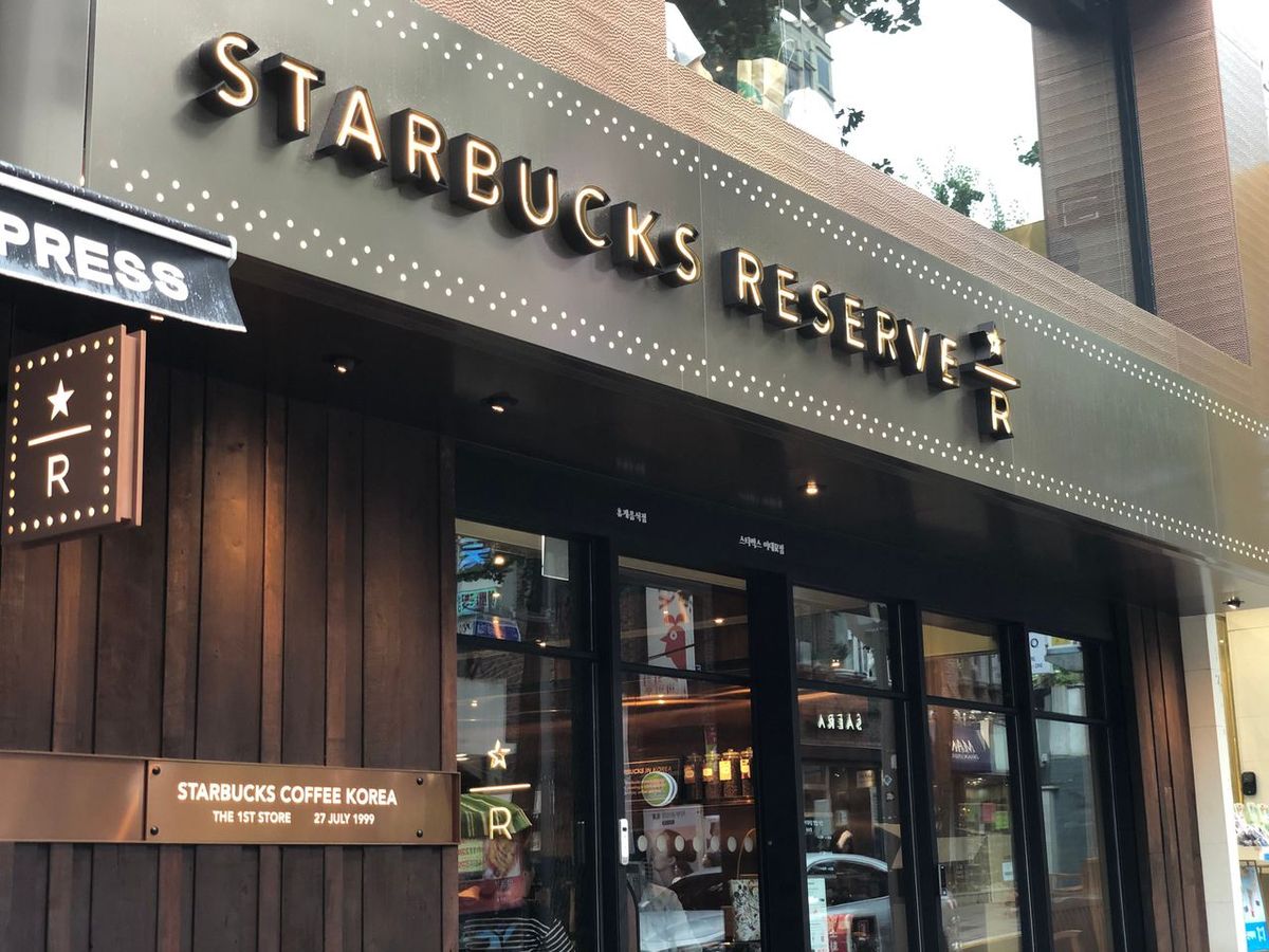 イデ カフェ｜韓国スターバックス1号店、イデカフェ、韓国スターバックス、1号店、梨花女子大学、イファヨデ、韓国カフェ、美味しいお店、イデＲ店、スターバックスリザーブ、韓国限定、限定商品、人気のカフェ、話題のカフェ、韓国旅行、韓国観光、ソウルカフェ、トートバッグ、パソコンケース、コーヒー、ショッピング、梨花大学路、流行りのお店、最新情報、