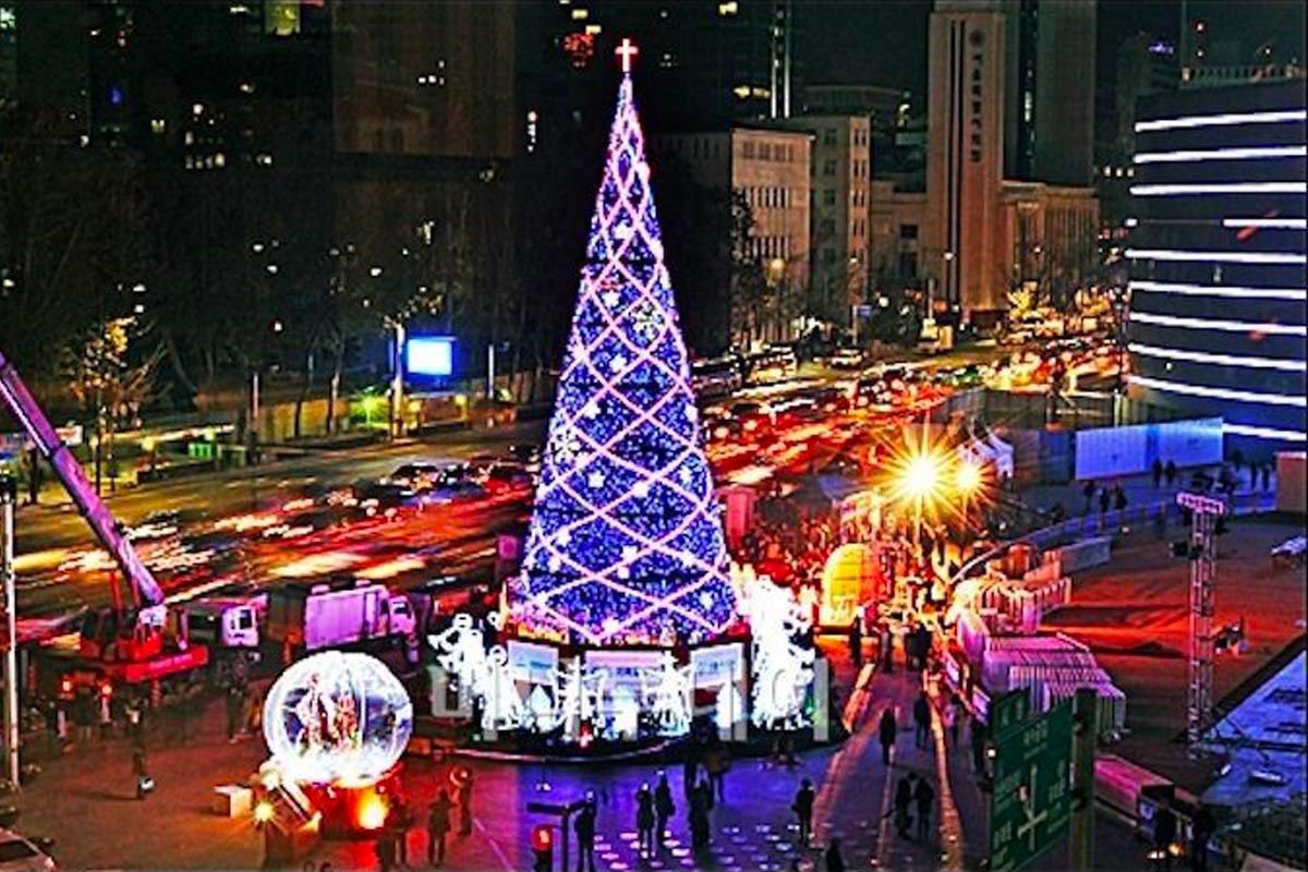 Quảng trường thành phố Seoul địa điểm đón giáng sinh ở seoul