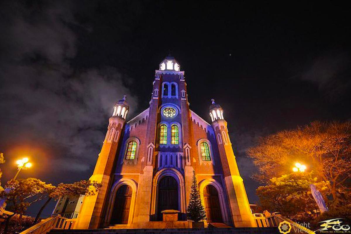 Nhà thờ Myeongdong địa điểm giáng sinh ở seoul 