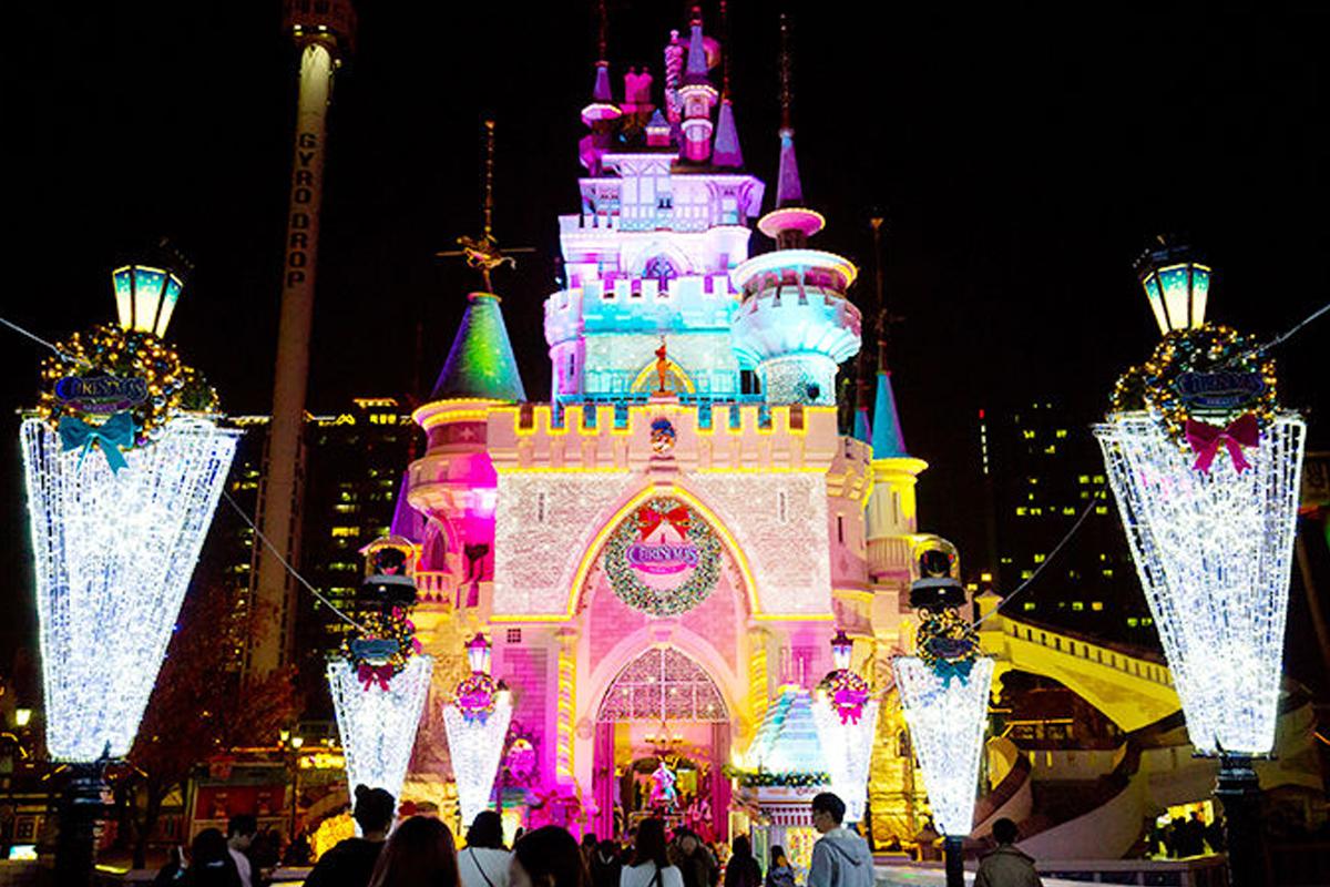 韓国、韓国旅行、韓国観光、クリスマス、ツリー、清渓川、南山ソウルタワー、明洞、新村、ロッテワールド、エバーランド