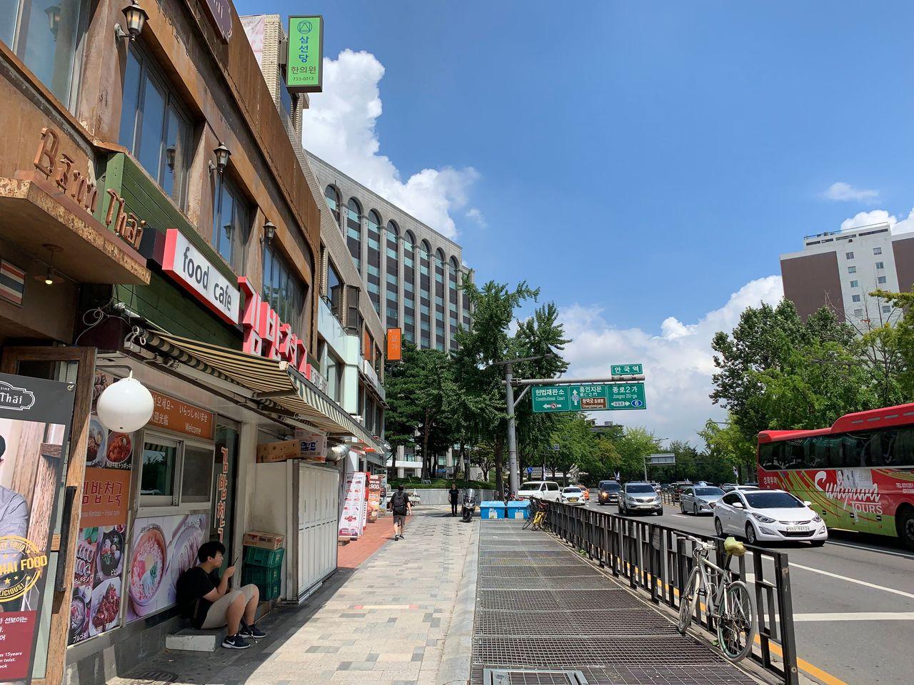 Onion Anguk | Seoul's most famous Hanok cafe!