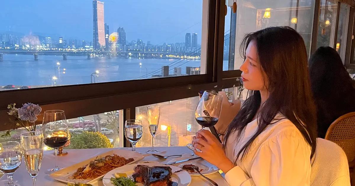 漢江夜景レストランㅣI.O.U