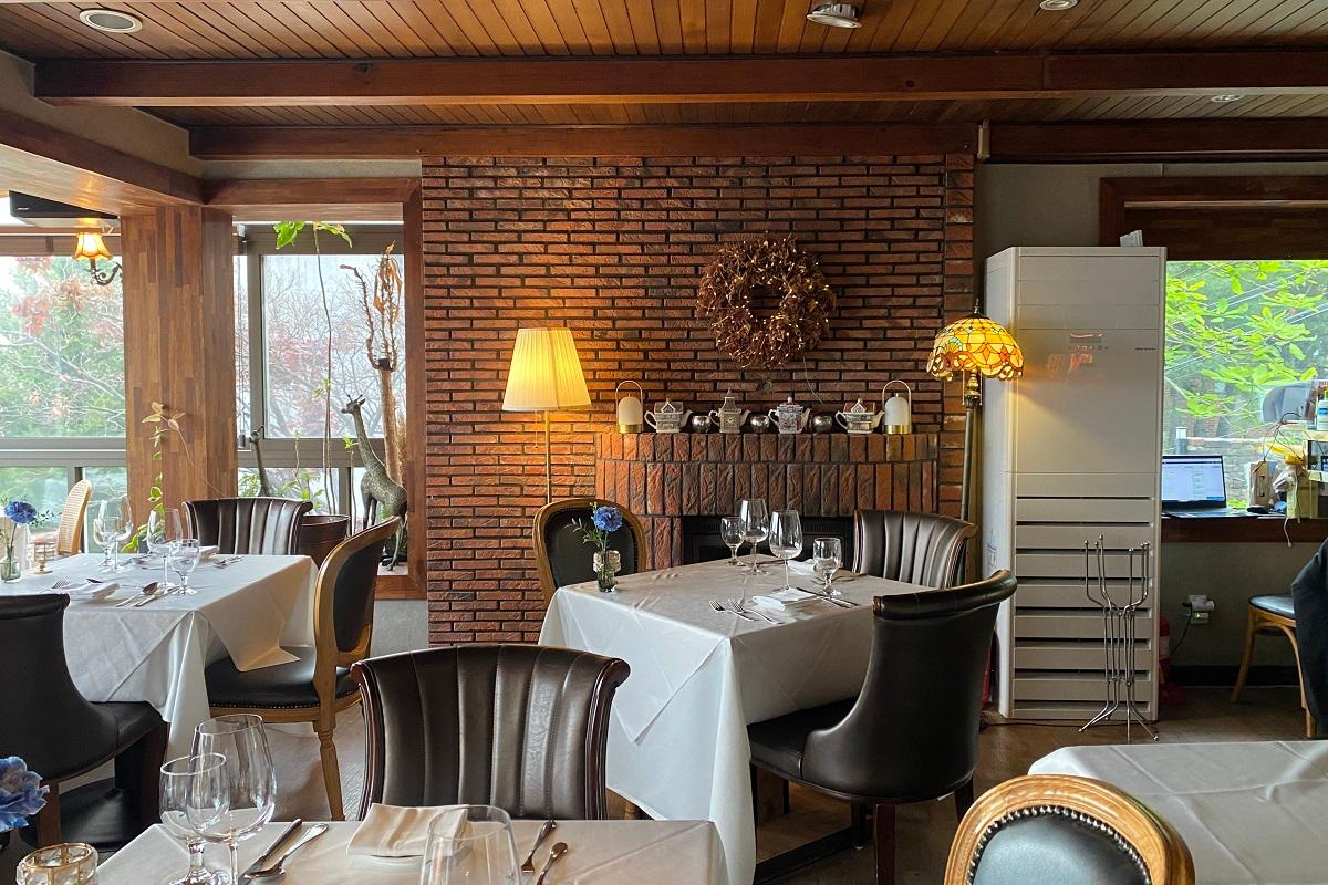 漢江、漢江レストラン、韓国夜景、ソウル夜景、夜景、プロポーズ、高級レストラン、コース料理、I.O.U、アイオーユー