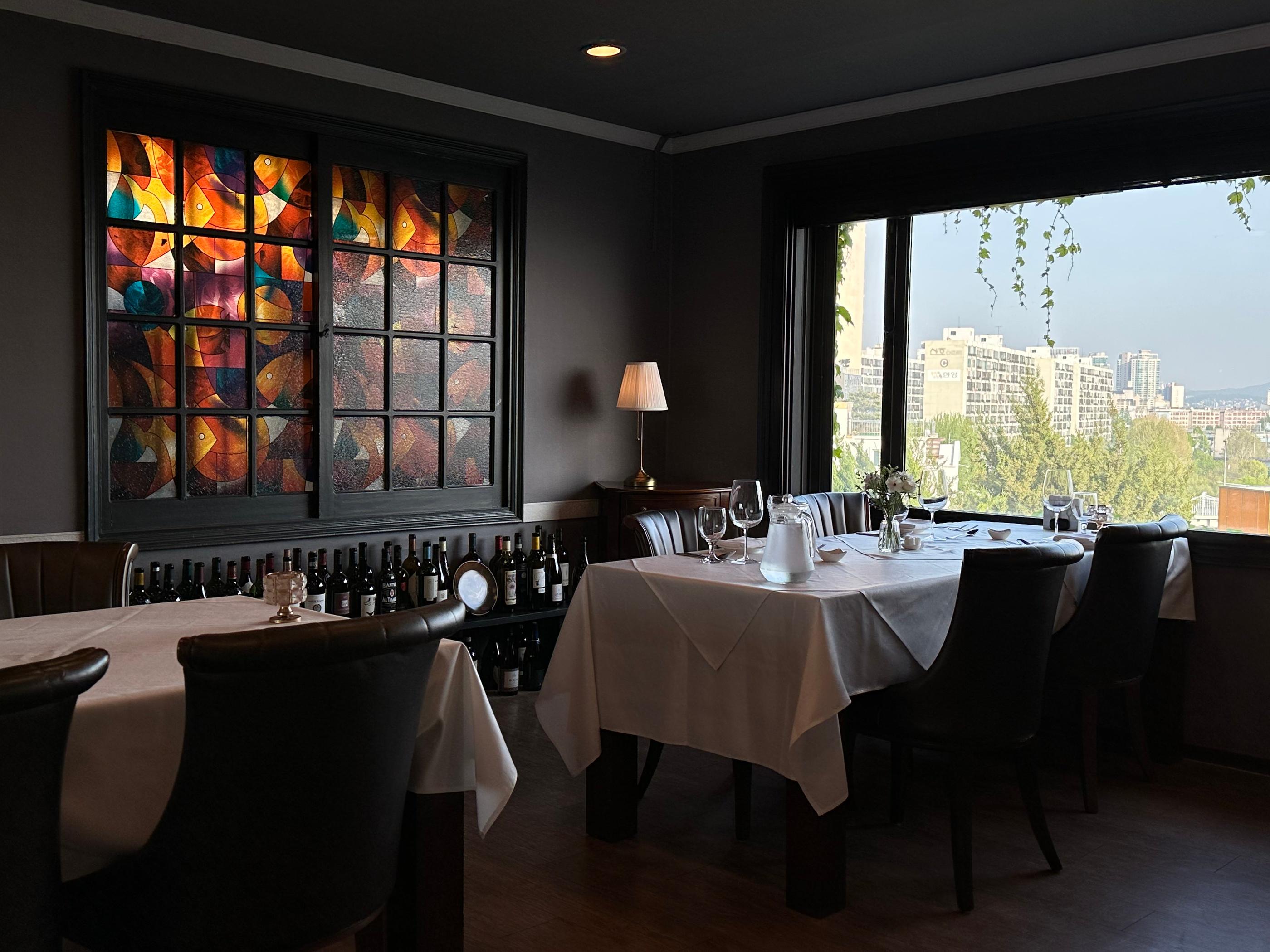 漢江、漢江レストラン、韓国夜景、ソウル夜景、夜景、プロポーズ、高級レストラン、コース料理、I.O.U、アイオーユー