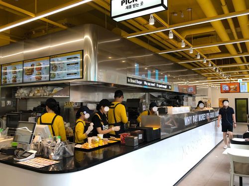 Creatrip: Hongdae No Brand Burger Visit - Seoul/Korea (Travel Guide)