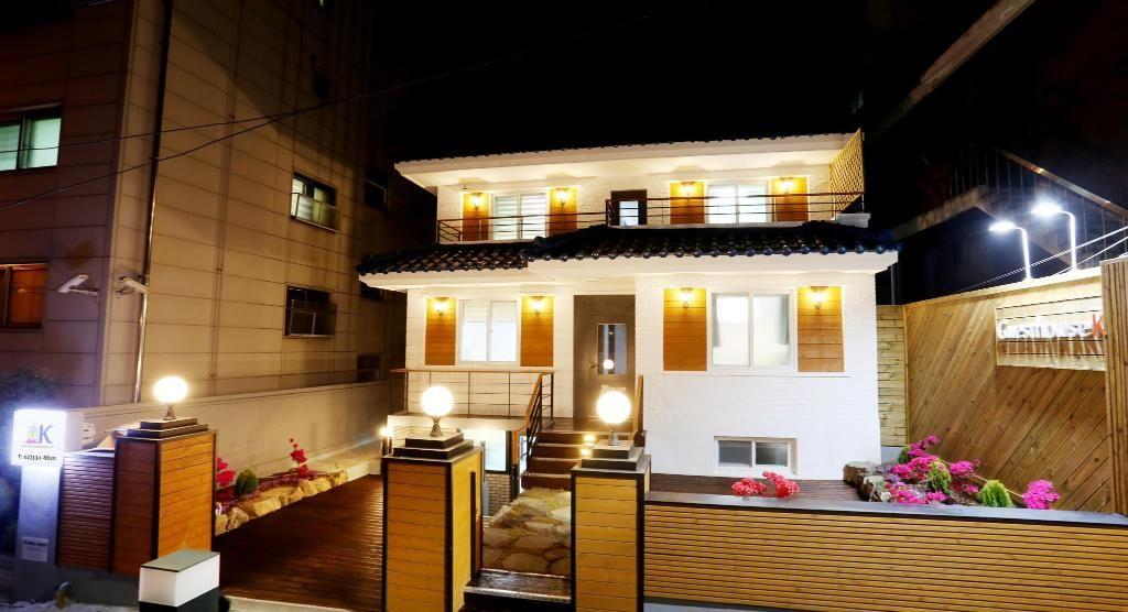 韓屋、ペンション、ゲストハウス、韓国旅行、韓国観光、韓国ホテル、韓国宿泊、宿泊お役立ち情報、便利、格安ホテル、休憩所、光州、全州南道、プサン、済州ホテル、ソウルホテル、春川ホテル、韓国ゲストハウス、プサンホテル、ソウルホテル、宿泊、ペンション、高級ホテル、エアービーアンドビー 、Airbnb、ハノク、韓屋宿泊、韓屋、北村マウル、観光地、人気スポット、交通、ホテル予約