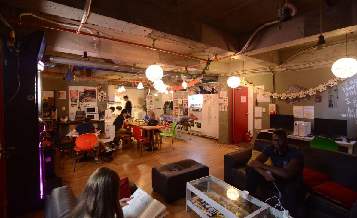 韓屋、ペンション、ゲストハウス、韓国旅行、韓国観光、韓国ホテル、韓国宿泊、宿泊お役立ち情報、便利、格安ホテル、休憩所、光州、全州南道、プサン、済州ホテル、ソウルホテル、春川ホテル、韓国ゲストハウス、プサンホテル、ソウルホテル、宿泊、ペンション、高級ホテル、エアービーアンドビー 、Airbnb、ハノク、韓屋宿泊、韓屋、北村マウル、観光地、人気スポット、交通、ホテル予約