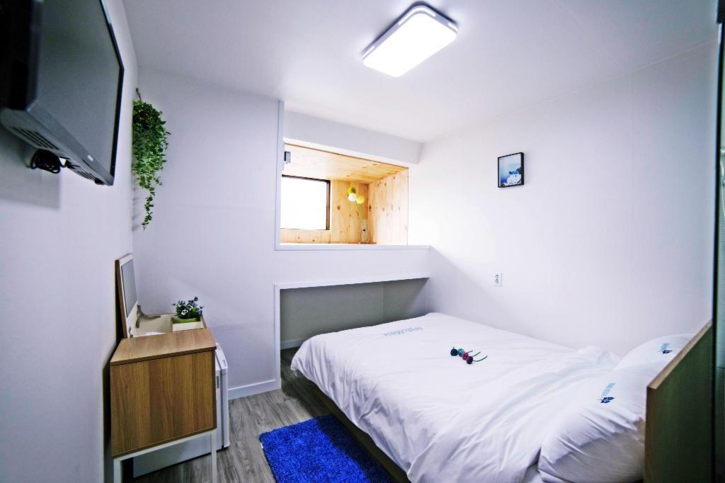 韓屋、ペンション、ゲストハウス、韓国旅行、韓国観光、韓国ホテル、韓国宿泊、宿泊お役立ち情報、便利、格安ホテル、休憩所、光州、全州南道、プサン、済州ホテル、ソウルホテル、春川ホテル、韓国ゲストハウス、プサンホテル、ソウルホテル、宿泊、ペンション、高級ホテル、エアービーアンドビー 、Airbnb、ハノク、韓屋宿泊、韓屋、北村マウル、観光地、人気スポット、交通、ホテル予約