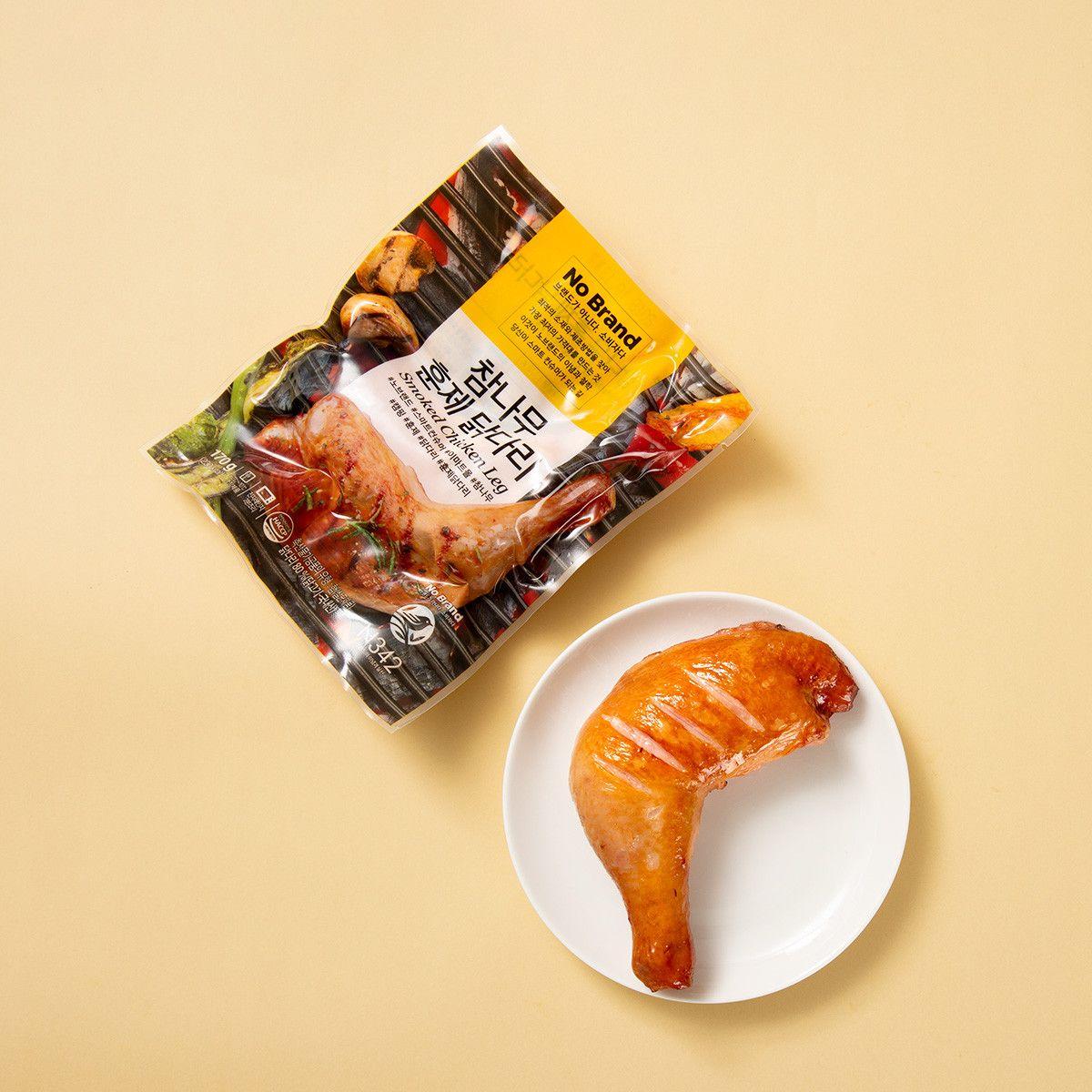 韩国便利商店提供的烟熏鸡腿套餐图片。