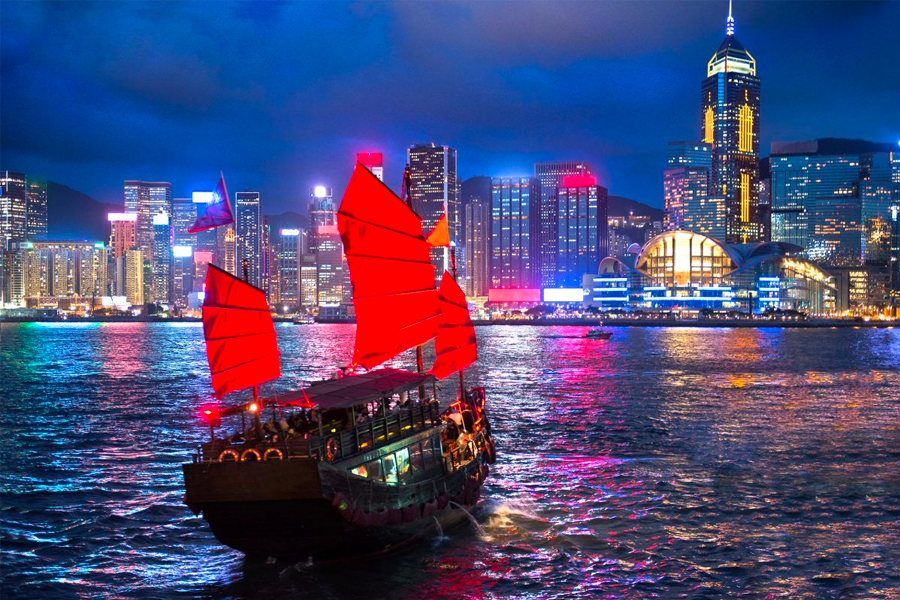 香港维多利亚湾夜景,香港时间与韩国相差1小时。