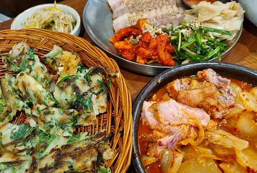 Namsan Dodam: Nhà hàng ngon chuyên đồ ăn Hàn Quốc tại Chungmuro