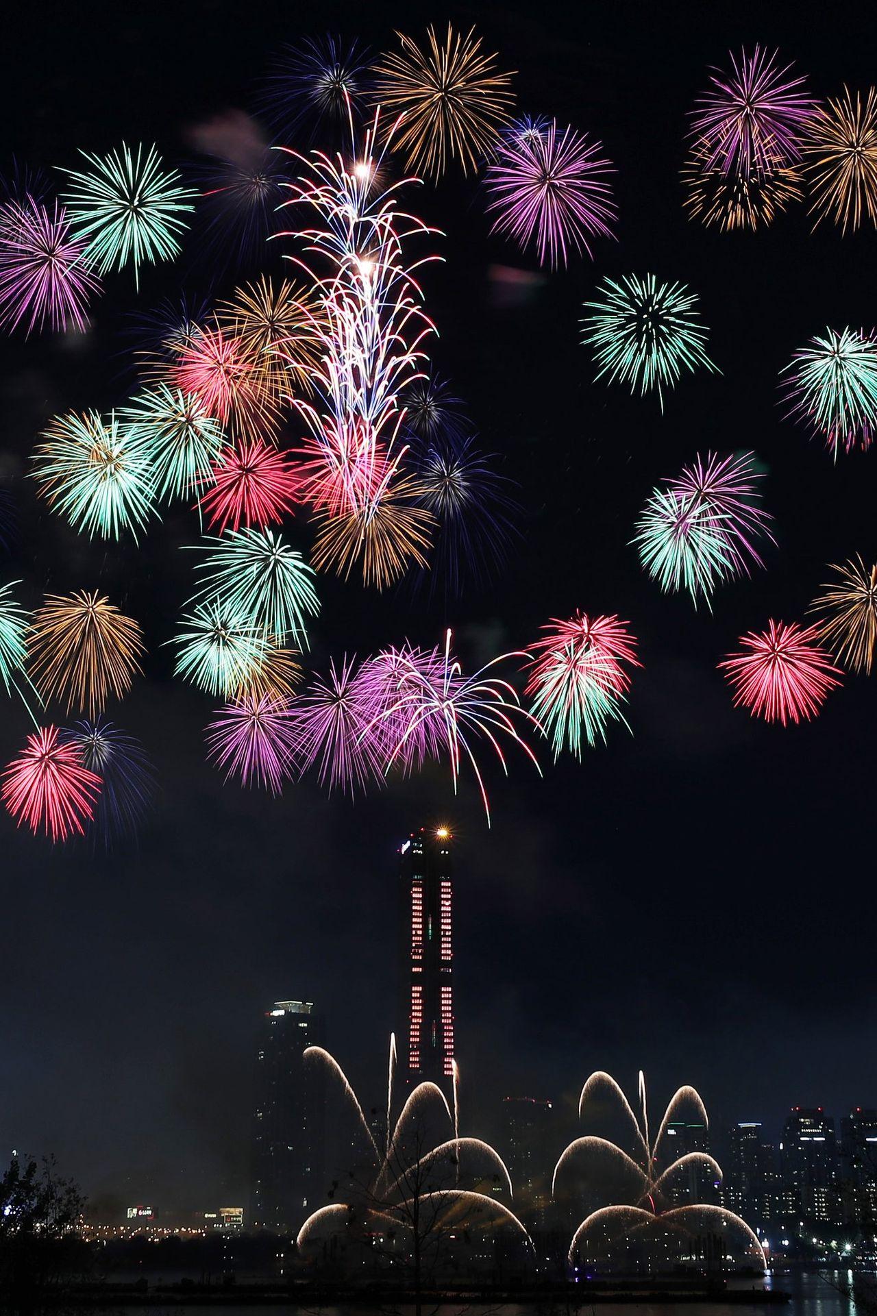 ค่ำคืนที่งดงามที่สุดของยออีโด! เทศกาลดอกไม้ไฟนานาชาติโซล 2025 - การแสดงรวม 80 นาที!