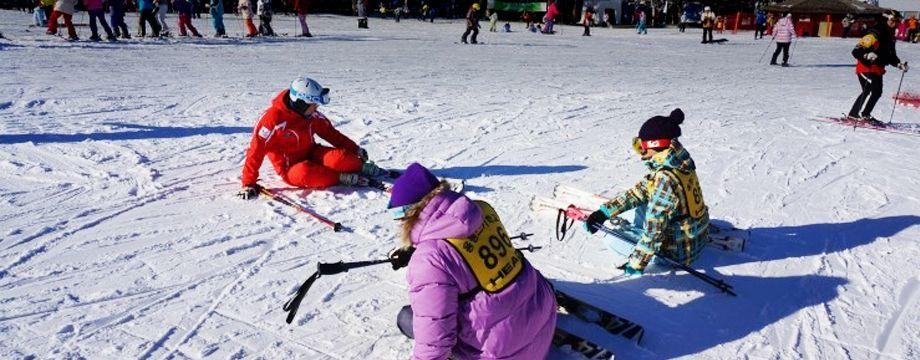 เทศกาลตกปลาเทราต์พยองชัง+สกีทัวร์ | สนุกกับการตกปลาน้ำแข็ง พักค้างคืนและทัวร์เคเบิลคาร์ในทัวร์เดียว!  