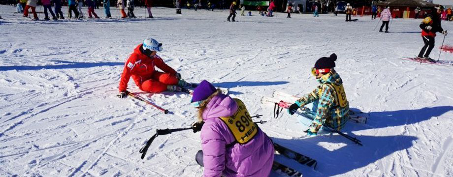 Pyeongchang Trout Fishing Festival+Ski Tour | Enjoy ice fishing, overnight stay, and cable car tour in just one tour!