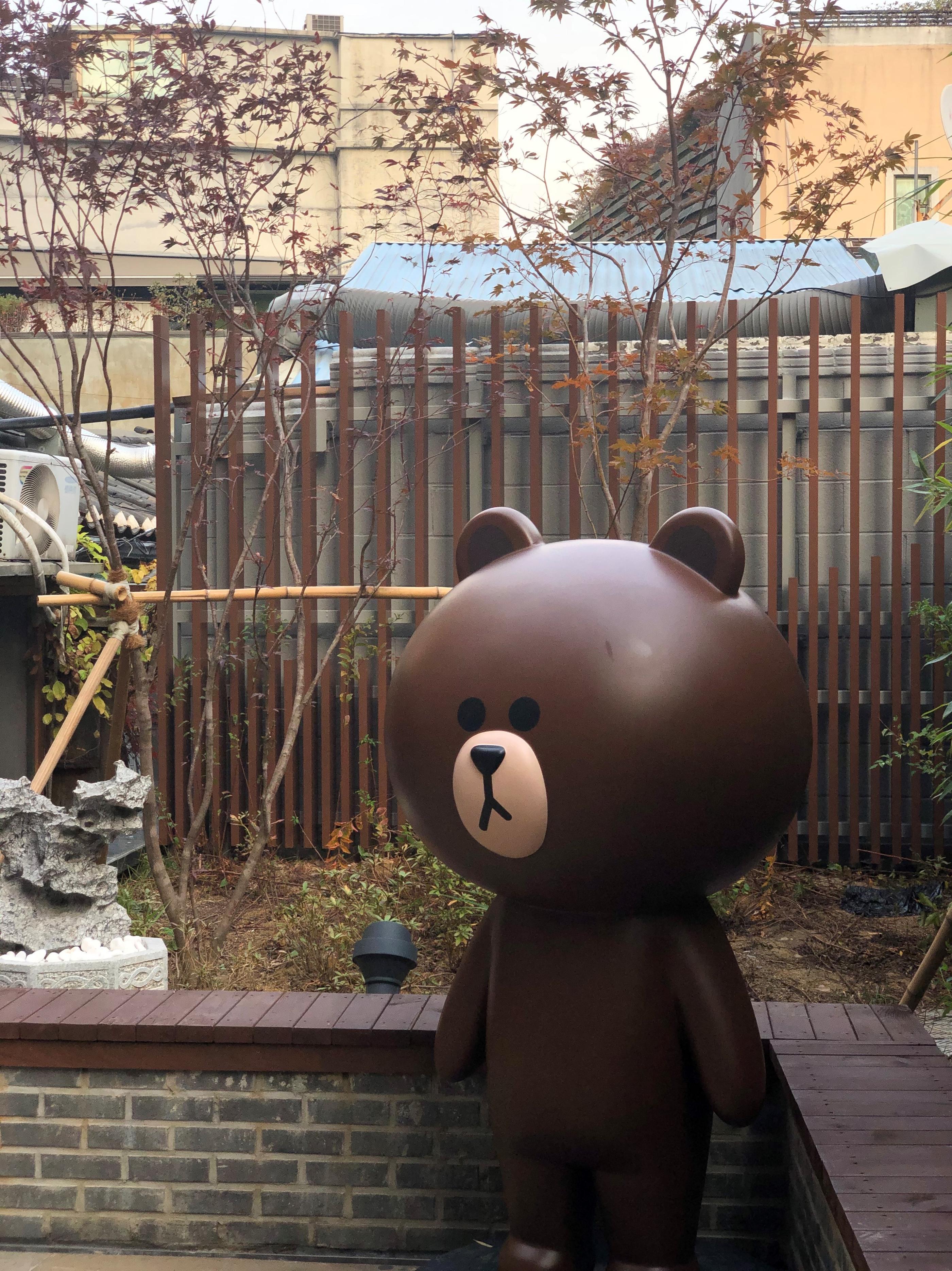 The new "Anyoung Insadong" shopping mall, home to LINE, BT21, Sigonggan AND Minions!