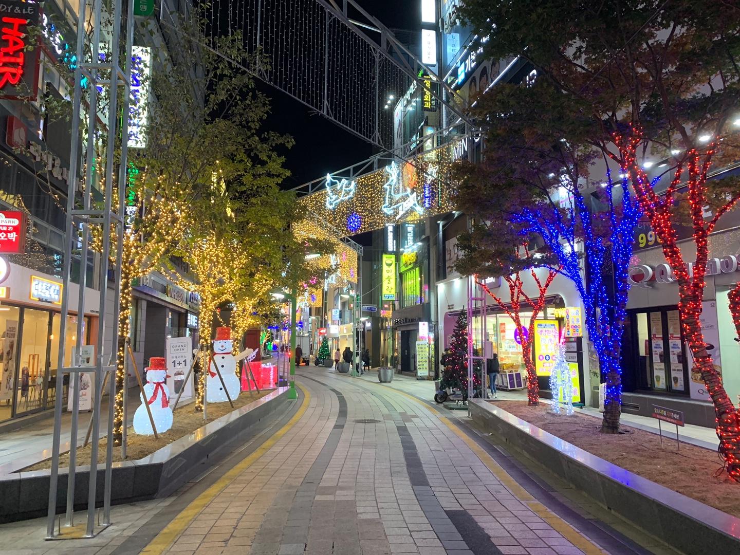 Busan christmas celebrations. christmas festival. light festival. christmas tree. nampodong. haeundae. the bay 101. gijang.