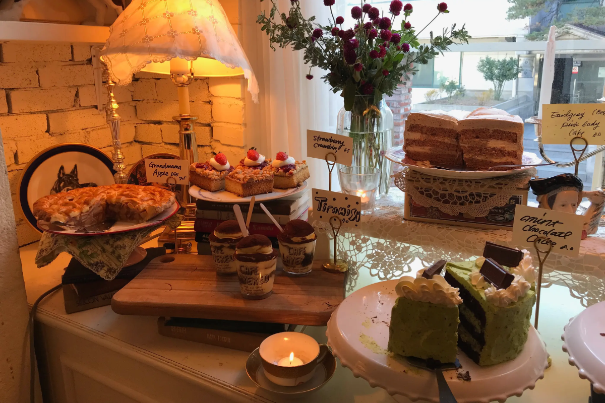 弘大Cafe 弘大咖啡廳 弘大必去 Cafe Layered