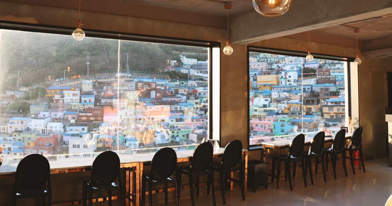 Coffee It House: Quán cafe với view Làng văn hoa Gamcheon rất thơ ở Busan 
