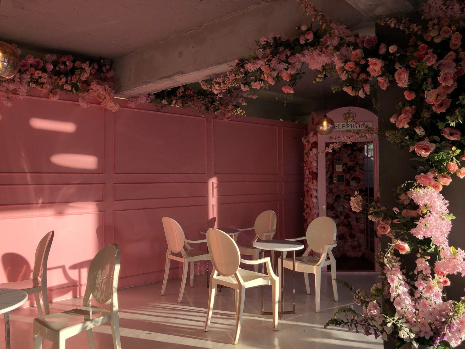 Gamcheondong Cafe | Watch the most beautiful sunset in Busan from 「Coffee It House」!