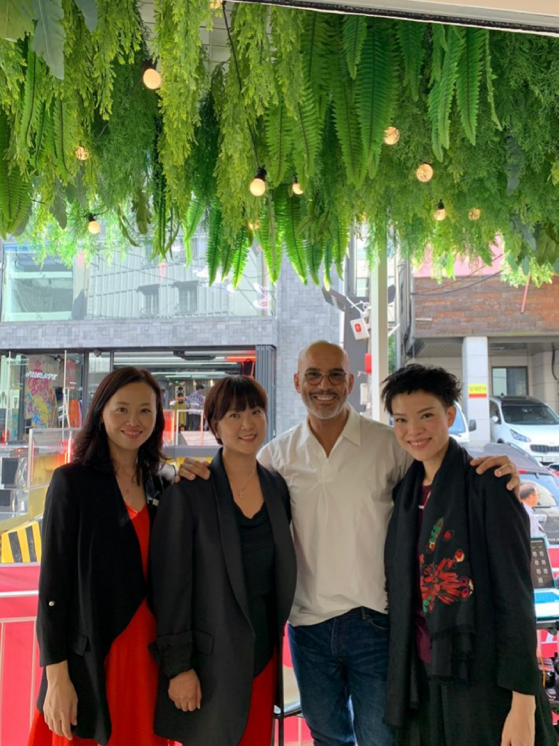 korea, seoul, sinsadong, k-beauty, korean makeup, korean celebrities, korean actress, kpop, idol, fashion, giorgio armani, professional makeup lesson, eyebrow, shaping