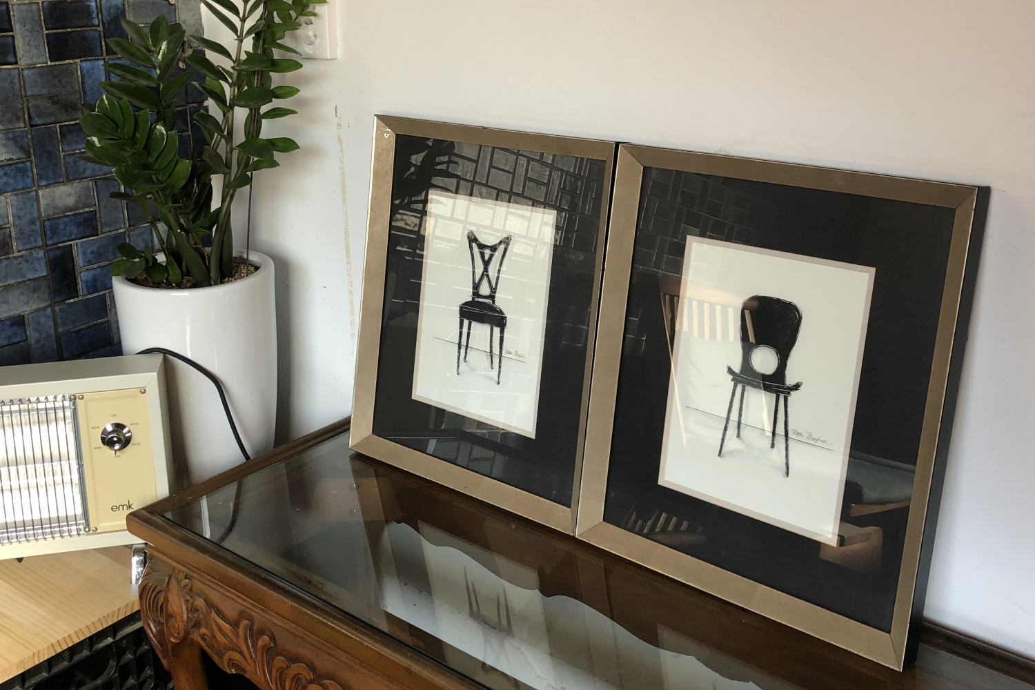 TAGO 咖啡廳內的舒適座椅和簡約裝飾，昇華了用餐經驗。