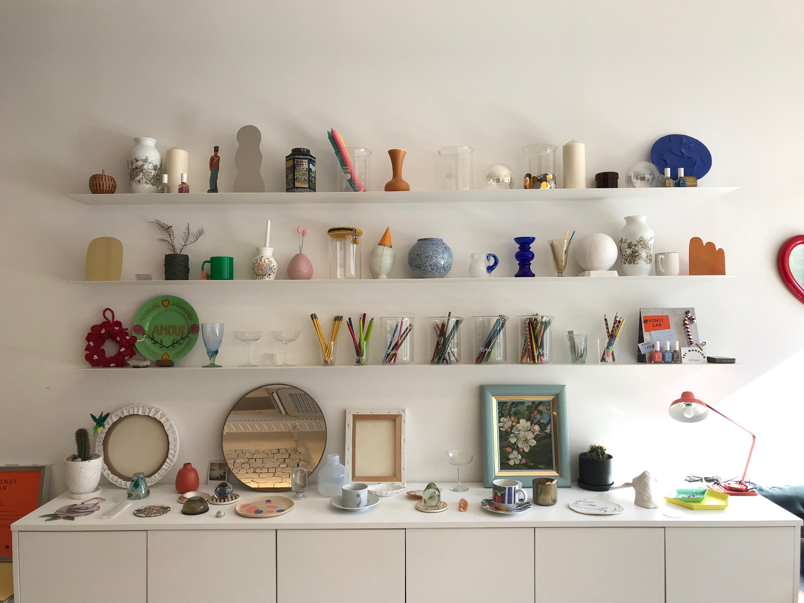 Cafe Skön, an ultra famous cafe in Hongdae that is well-known for its cute drinks and desserts