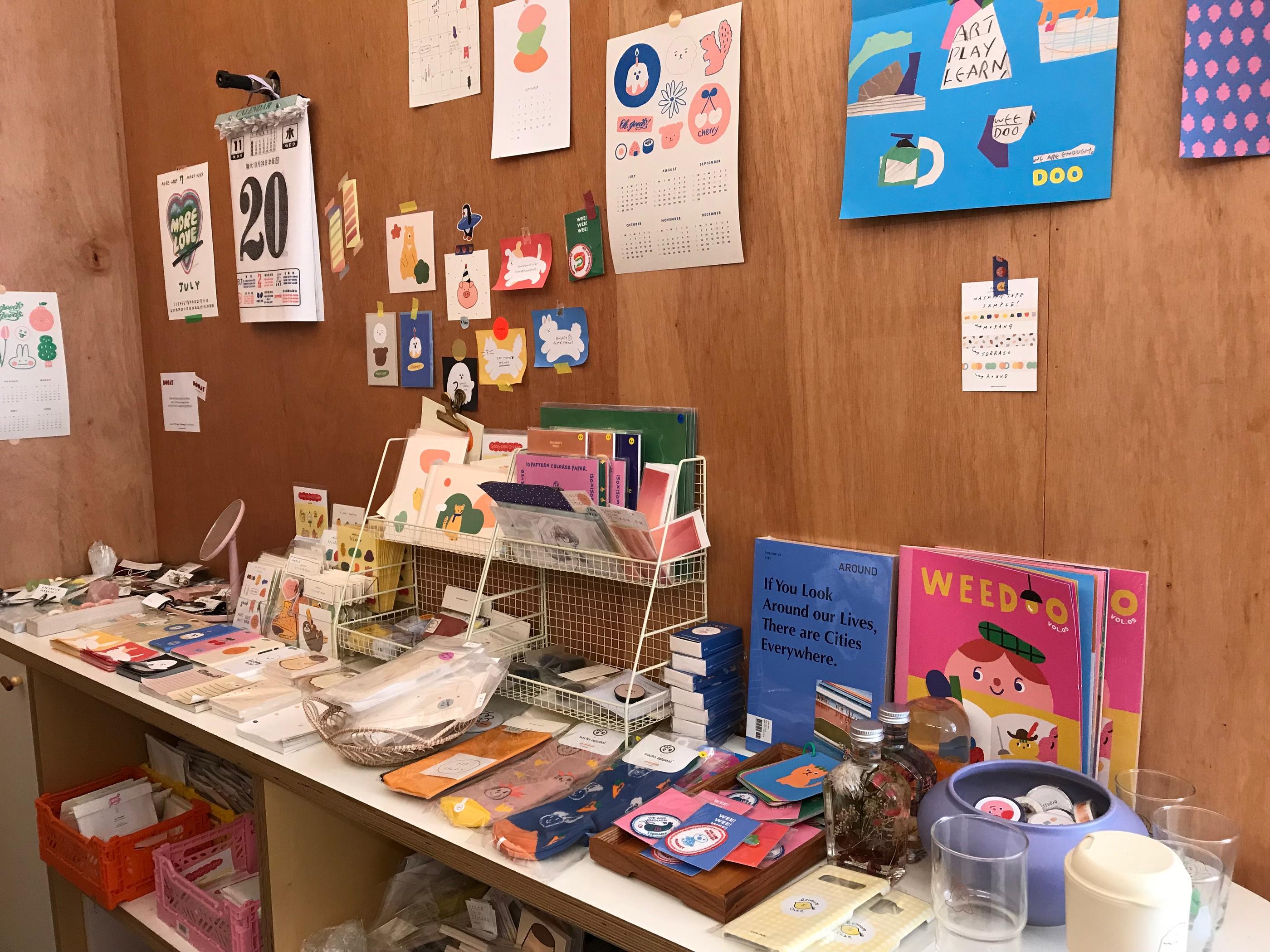 Cafe Skön, an ultra famous cafe in Hongdae that is well-known for its cute drinks and desserts